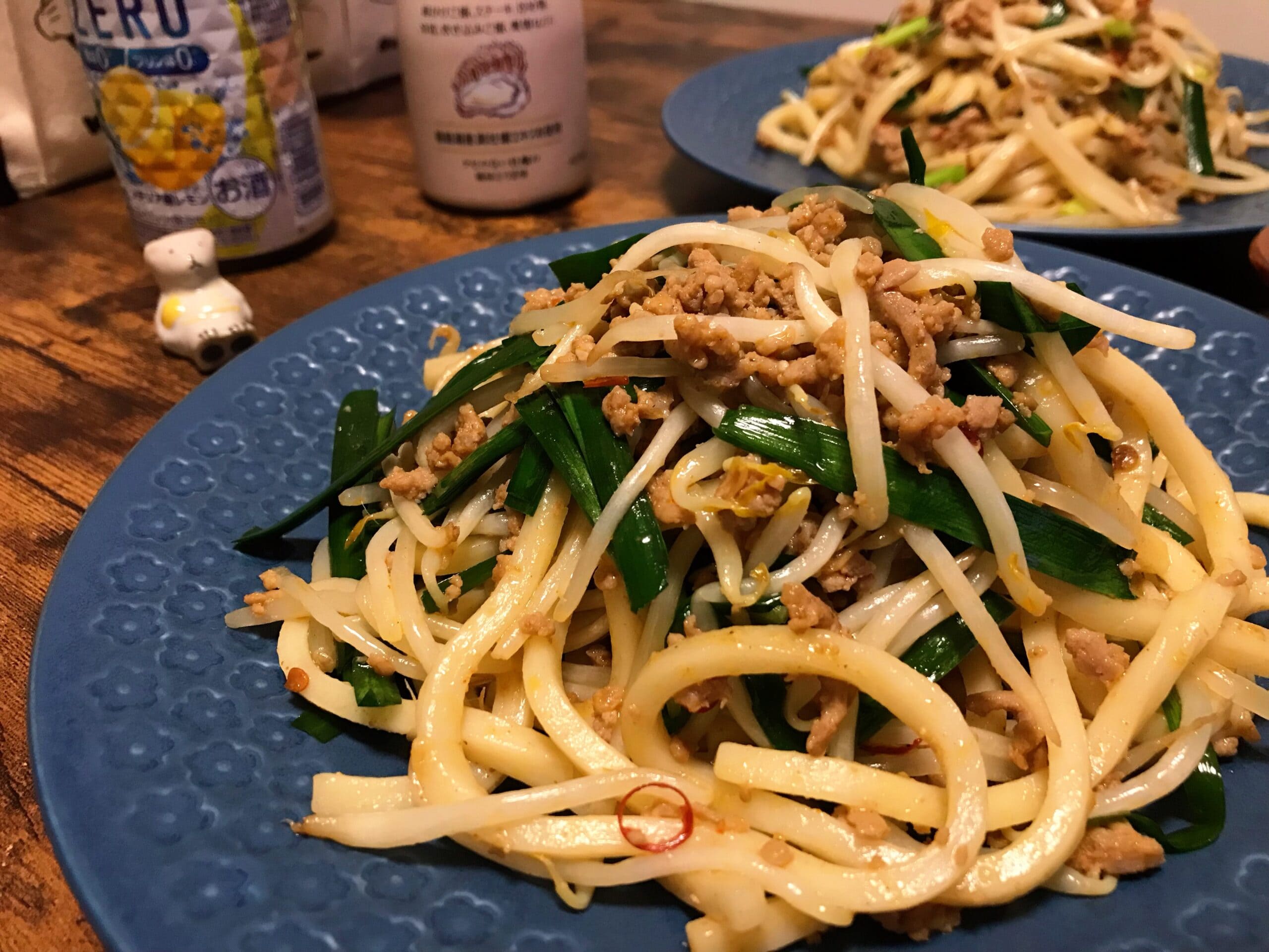 ニラもやしと豚ひき肉の台湾焼うどん