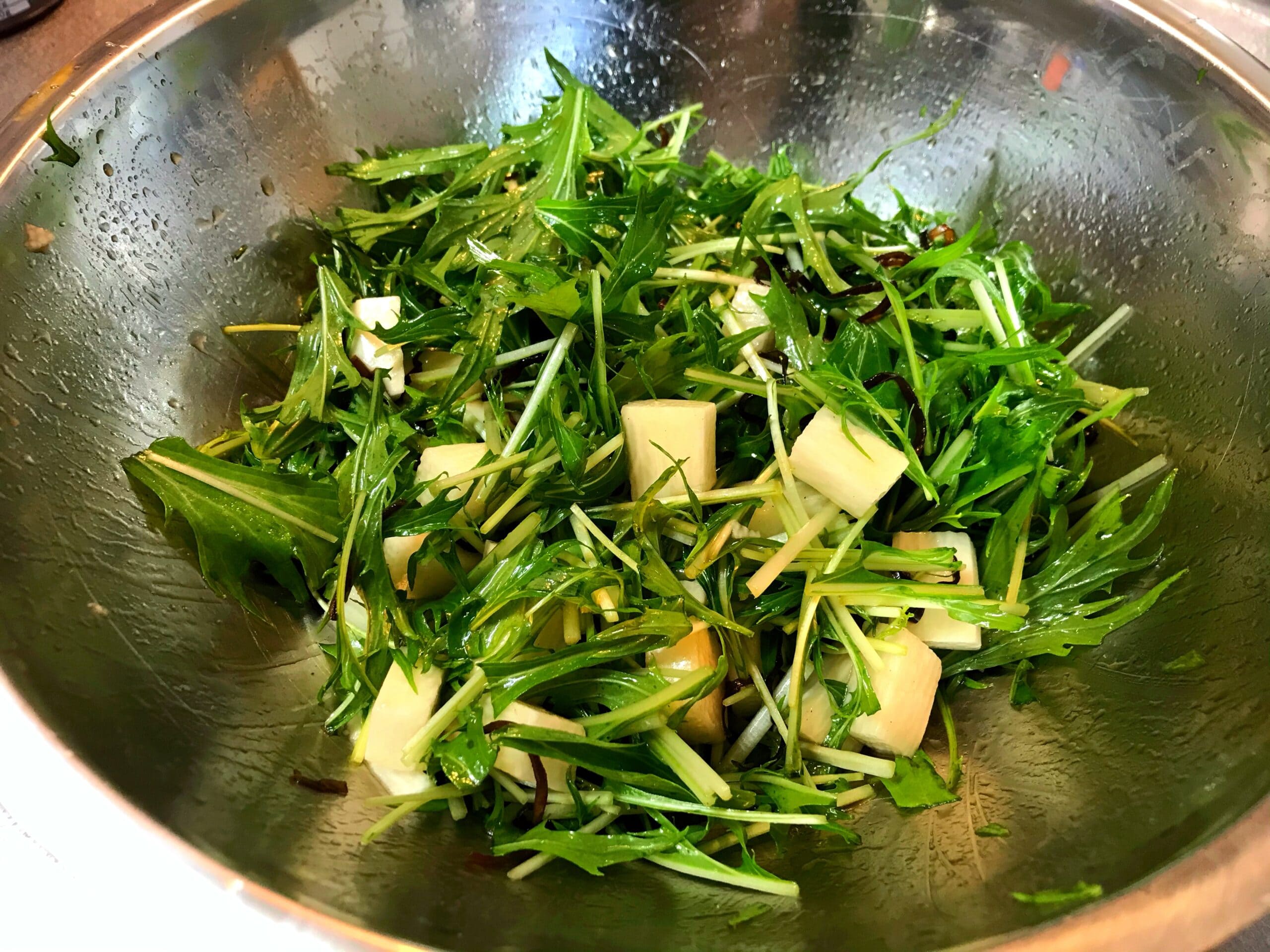 水菜と長芋のやみつきサラダ塩だれ水菜