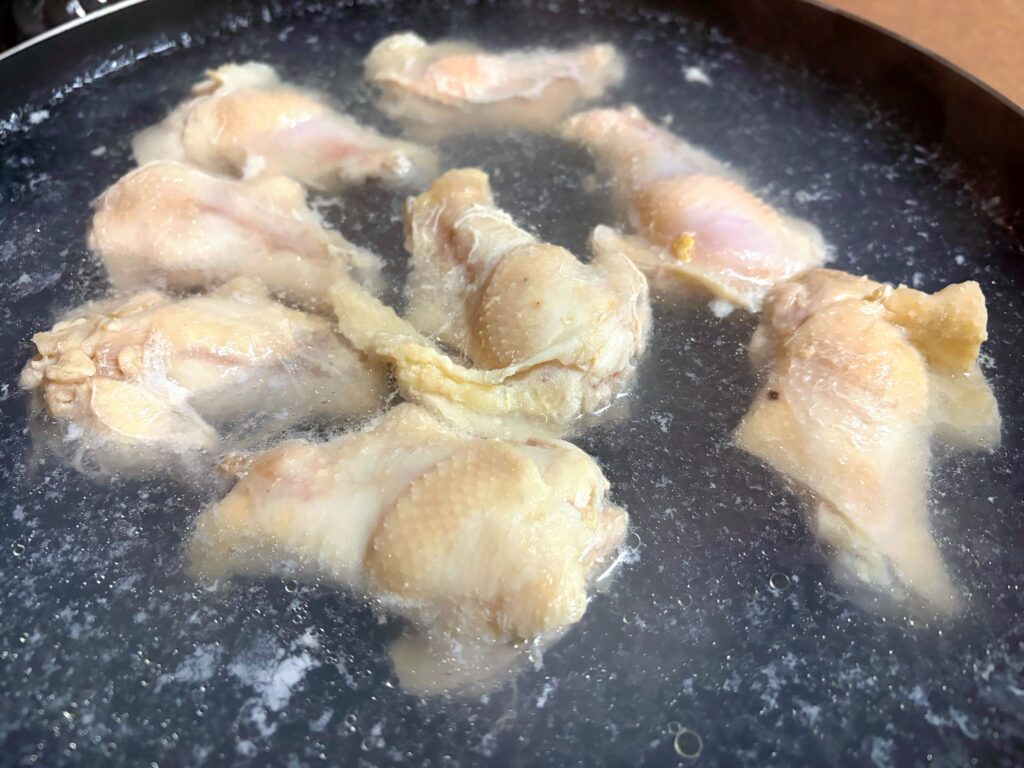 白菜と手羽元の味噌バター蒸し煮