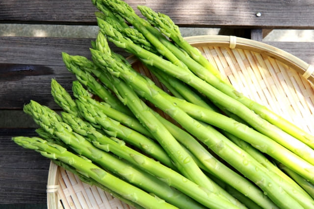 下準備が簡単で仕事帰りの時短料理に使いやすいアスパラガス